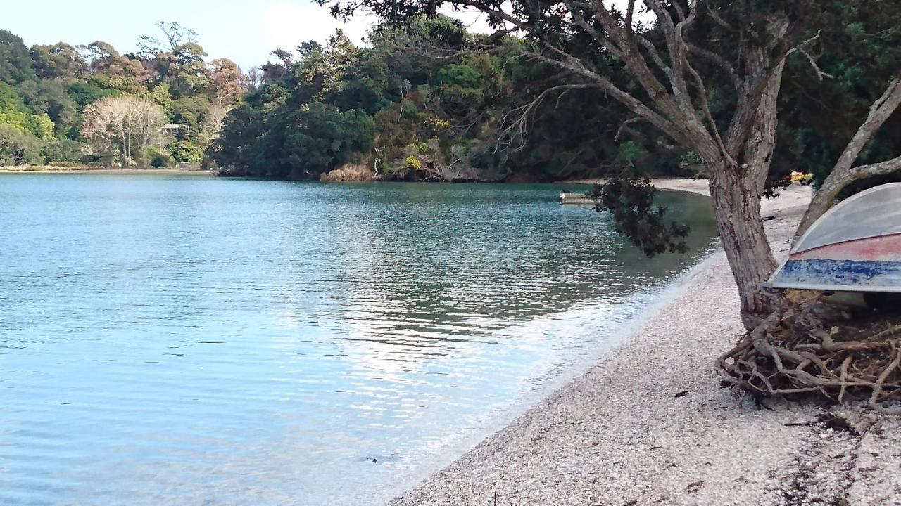 Shelly Beach Studio, Waiheke Island Auckland Exteriör bild